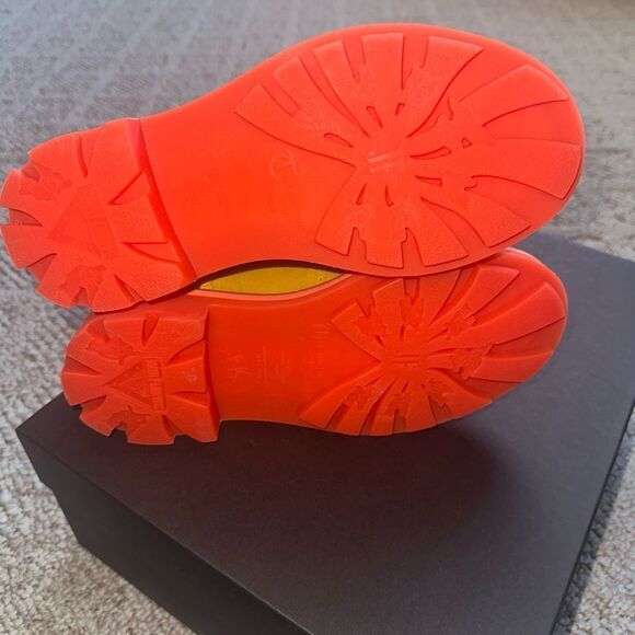 Women’s John Fluevog Boots - 7th Heaven & Eyelet - Derby Swirl Yellow sz 7 - NIB - Picture 6 of 7